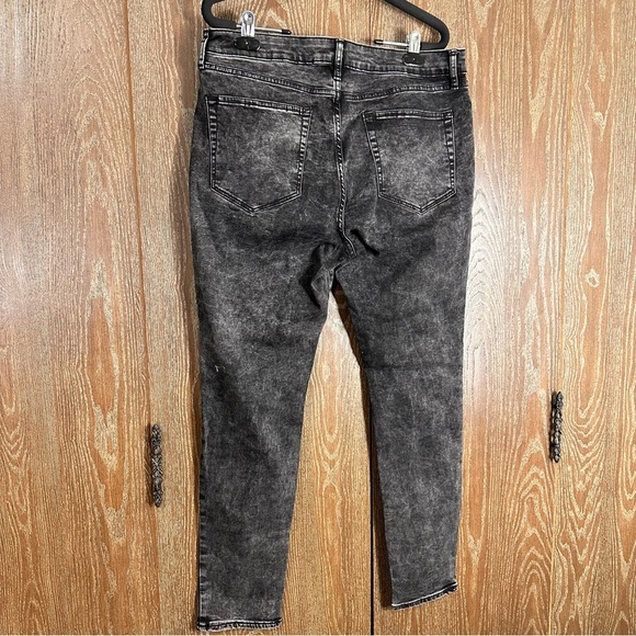 a.n.a NWT Women's Denim Jean Jeggings Sz 14 Black Embroidered Rose Design Pant - Picture 7 of 13